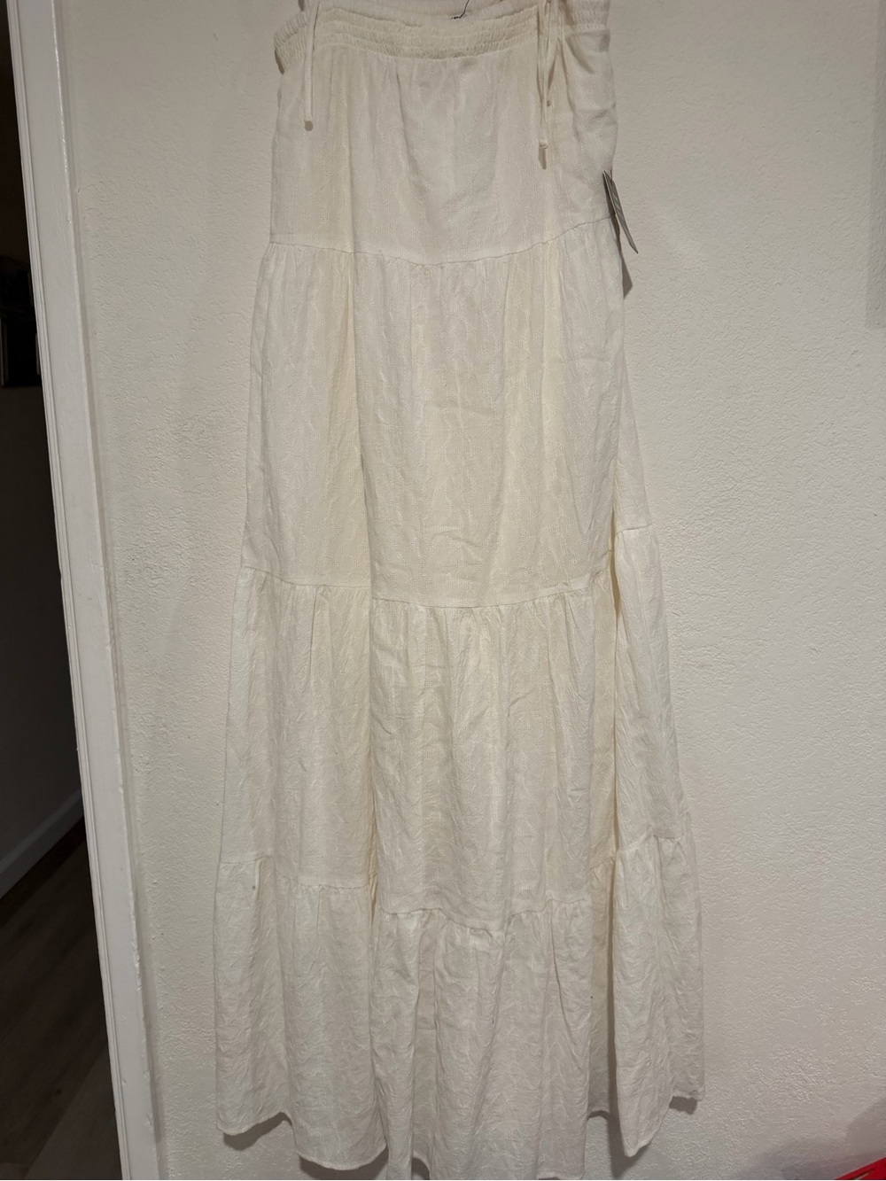 Express Cream Textured Maxi dress spaghetti straps ties.